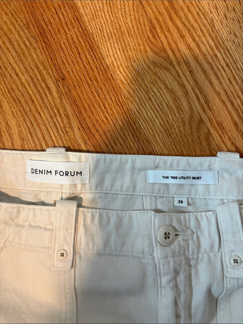 Aritzia Denim Forum White Cargo Skirt with Front Pockets - Picture 2 of 3